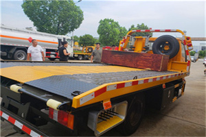 宁津附近拖车电话号码服务